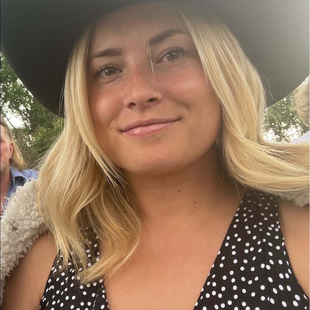 Meet your Posher, Melissa